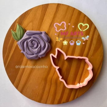 CORTADOR FLOR COM FOLHA BISCOITO CORTADOR FLOR COM FOLHA BISCOITO